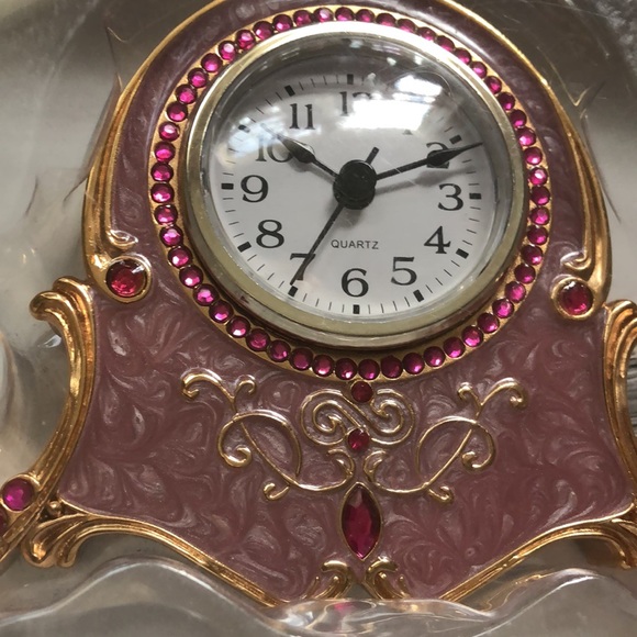 Standing enamel clock - Picture 2 of 8